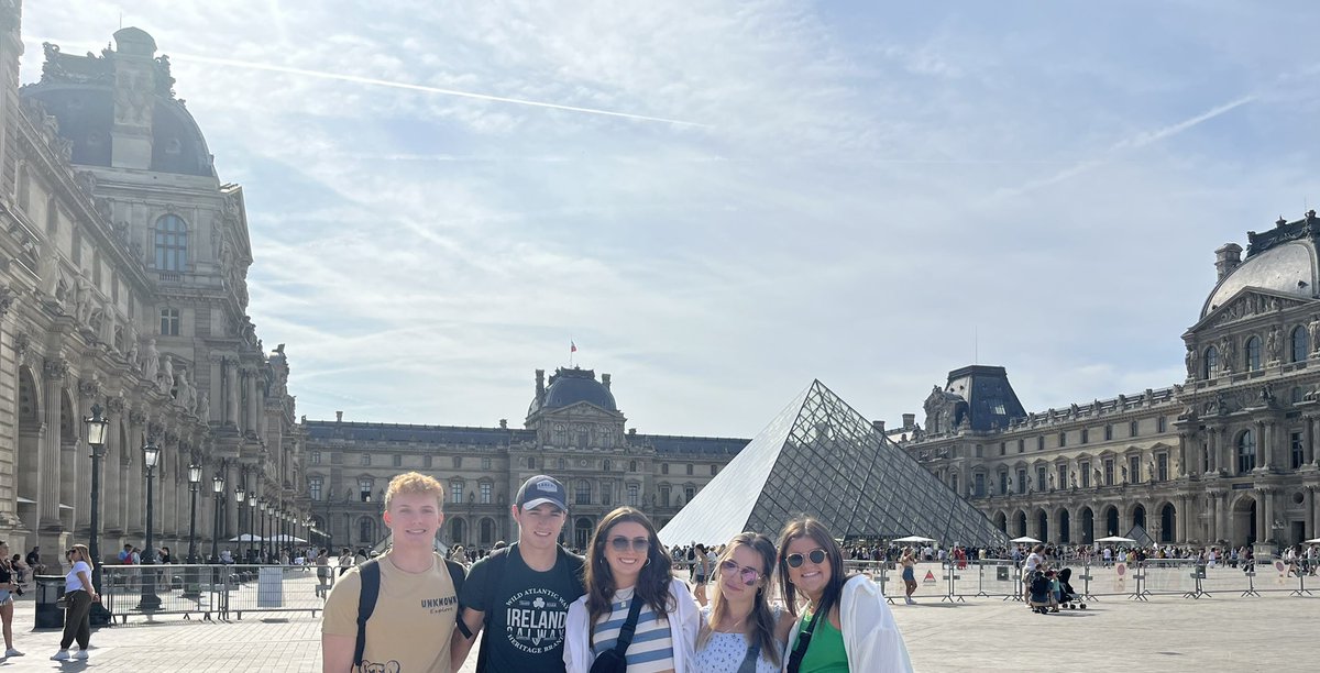 Ms. Del Bianco tweet media