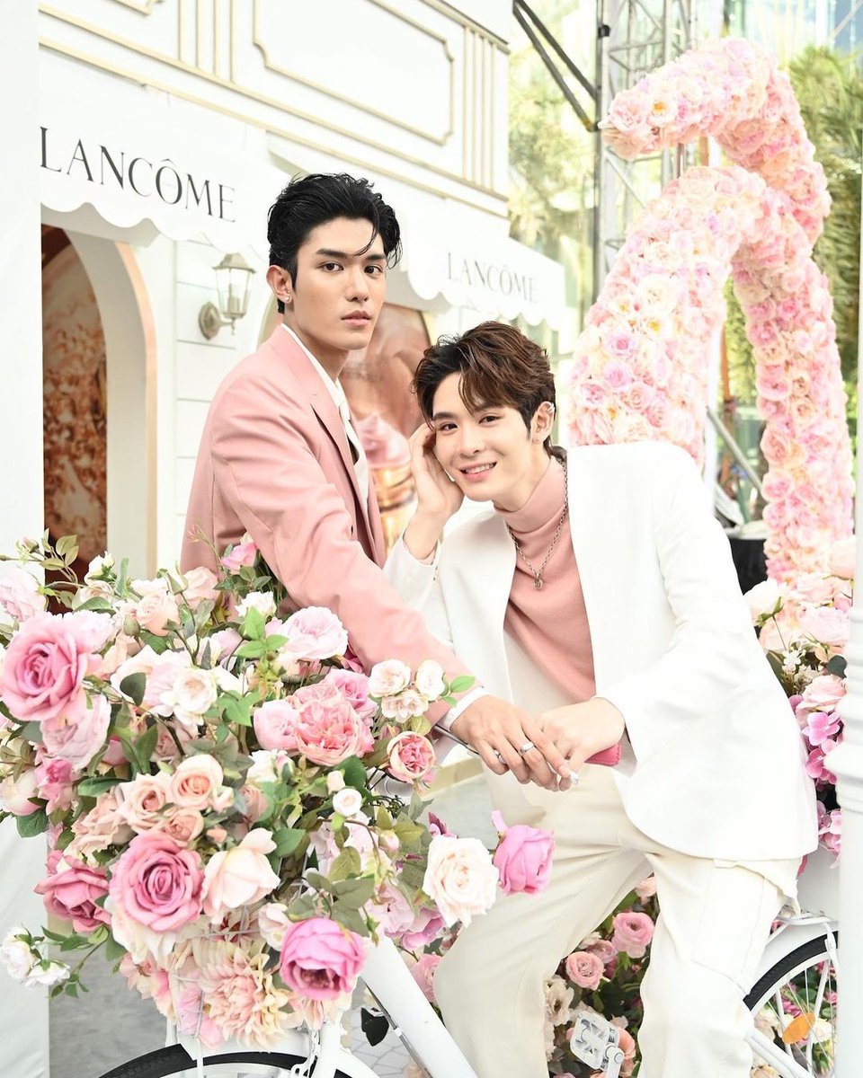 netsirahop's tweet photo. ㅤ
💐
ㅤ https://t.co/ebF2bPjEF2