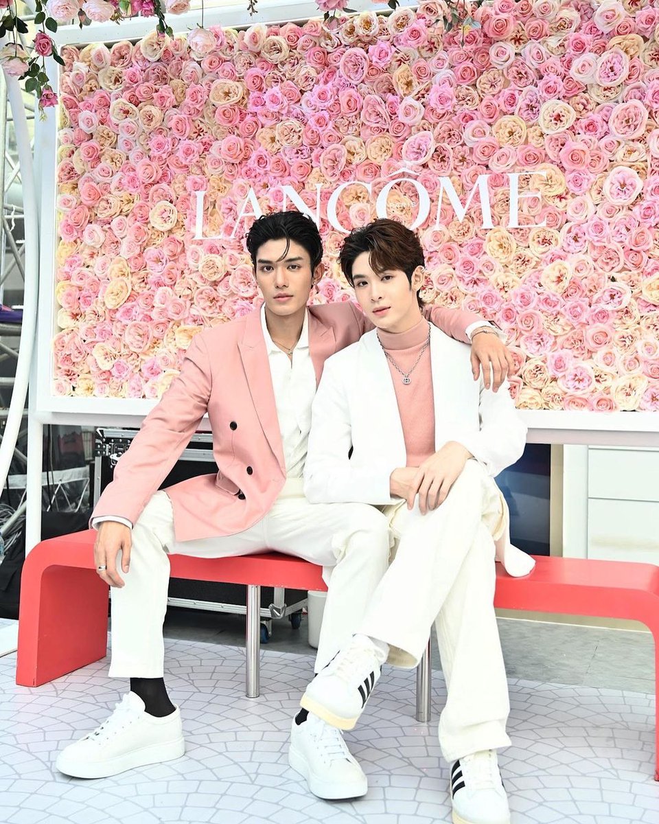 netsirahop's tweet photo. ㅤ
💐
ㅤ https://t.co/ebF2bPjEF2