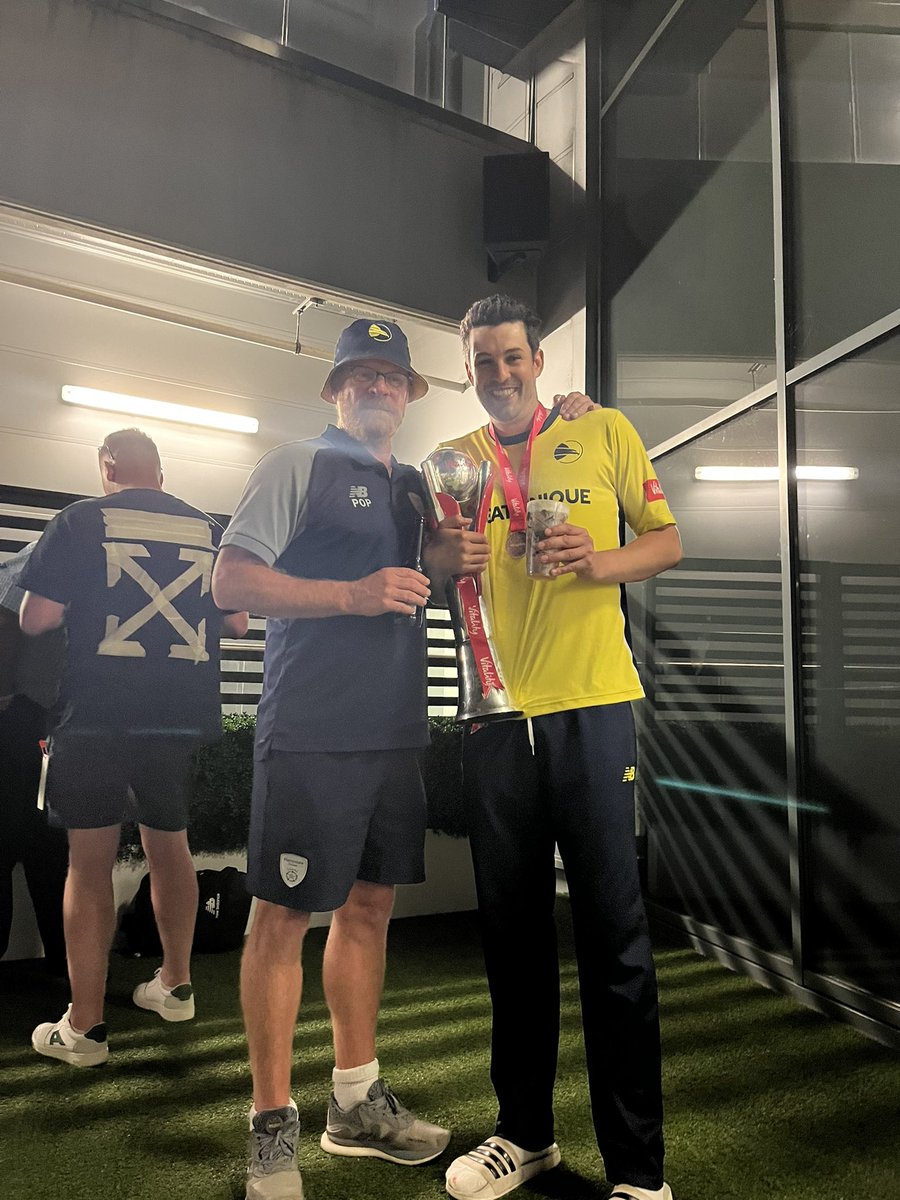 What a day! 🏆 unbelievable team! <a href="/PopWelch/">Graeme Welch</a> <a href="/hantscricket/">Hampshire Hawks</a>