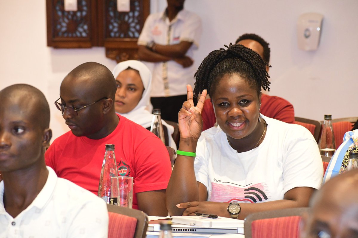 #uchaguziwaamani
Article 38 of the COK gives the  citizens the power to meaningful and actively engage in political choices and election. 
@IEBC_YCC  @YEDNetworkKe @StretchersYouth @NYC_YouthVoice @UNDPKenya @VybezRadioKE @denmarkinkenya