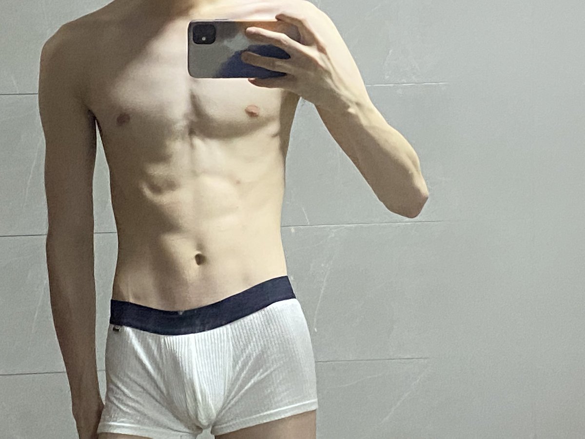 啥时候能赚到钱啊😭 我穷死了 （不是想被包 别误会）#男高中生