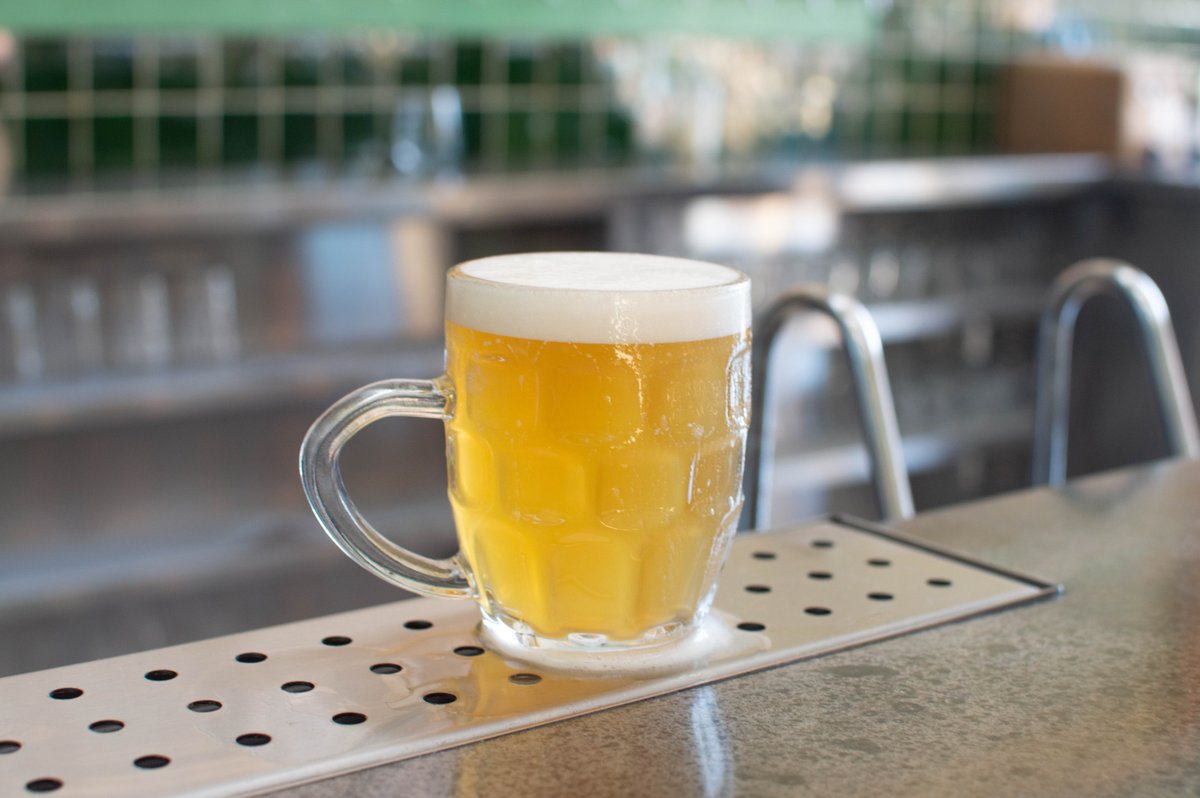 WiperAndTrue's tweet photo. SUMMER MAKERS MARKET | TODAY | 12-6PM | OLD MARKET

Ease into a perfect Sunday @wiperandtruetap, browsing beautiful stalls by talented local makers, and relaxing with a pint &amp; a sunshine-fuelled vinyl set from @WormDiscoClub who'll be spinning records from 2-6pm. https://t.co/AhUpnROQRZ