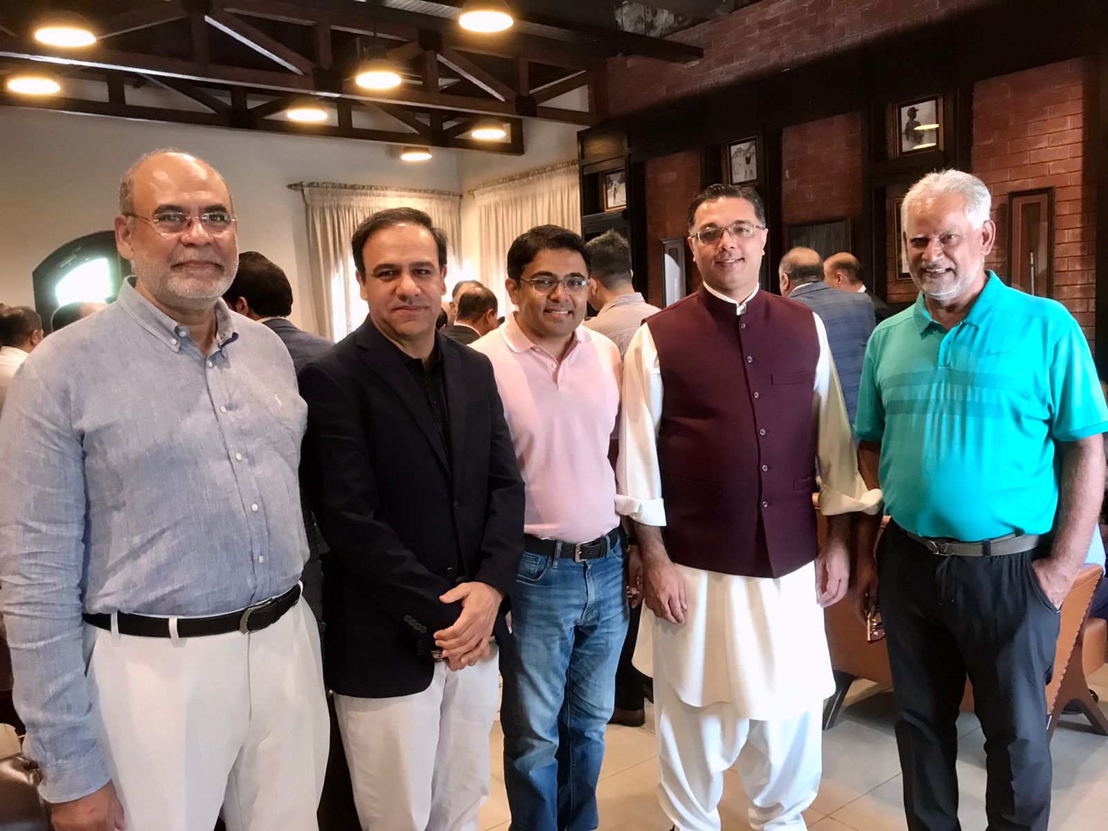 Nutshell Group (NutshellGroup) / Twitter