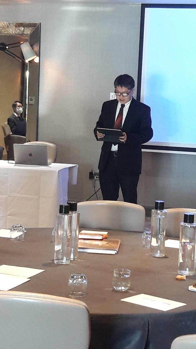 FaithsOxford's tweet photo. #ScienceReligion #AlisterMcGrath @IRCSciRel @UniofOxford
Our Fellow🔹️Jacob Chengwei Feng🔹️ @fengchengwei8 @fullerseminary giving a paper on *Alister McGrath and China: Theology and Science for the Third Millennium* in honour of Prof @alisteremcgrath
Note the PPT slides! https://t.co/CSux6XVOAy