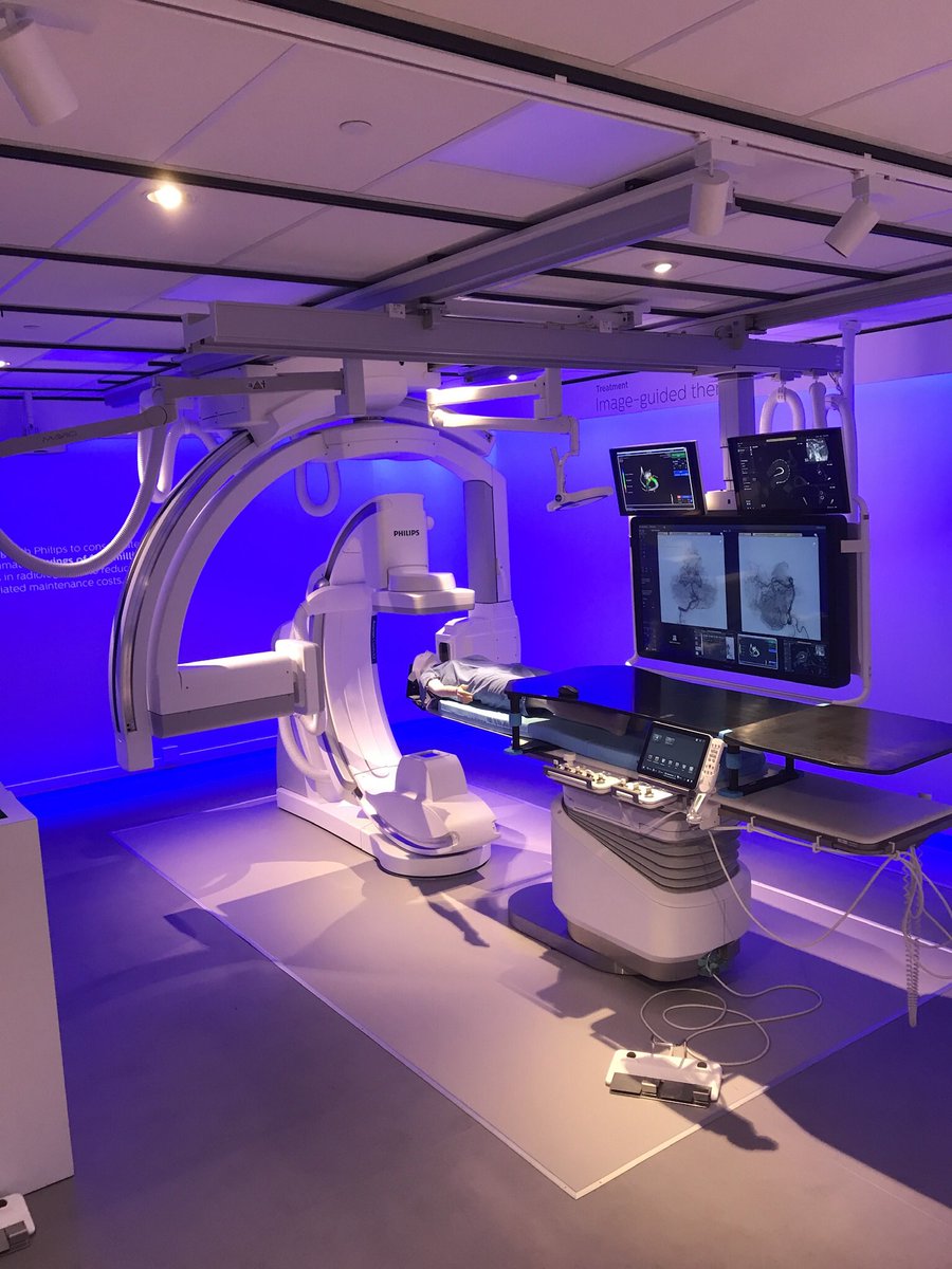LeonKennis's tweet photo. Gisteren interessant #bedrijfsbezoek afgelegd met @raadbest bij #Philips (voorheen Medical Systems) in #Gemeentebest. 

#Brainport #hightech #health https://t.co/Gd2sHSjNoH