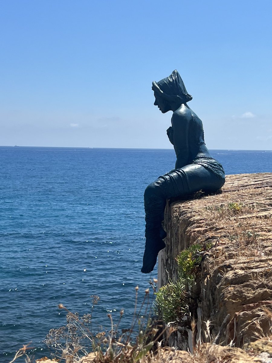 ElaKozera's tweet photo. Looking at the depth of the see. Another unforgettable spot of this beautiful world 😀 https://t.co/ektkbbBvKG