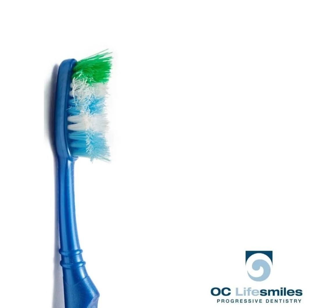 OCLIFESMILES's tweet photo. Beginning to fray? Then throw it away!

#oralhealth #oclifesmiles #DrCross #newportbeach #coronadelmar #newportcoast #costamesa #orangecounty #cosmeticdentistry #brightsmile #whiterteeth #bettersmile #teethwhitening #teethmakeover #takecareofyoursmile #smilegoals https://t.co/IlEstvb3Sq
