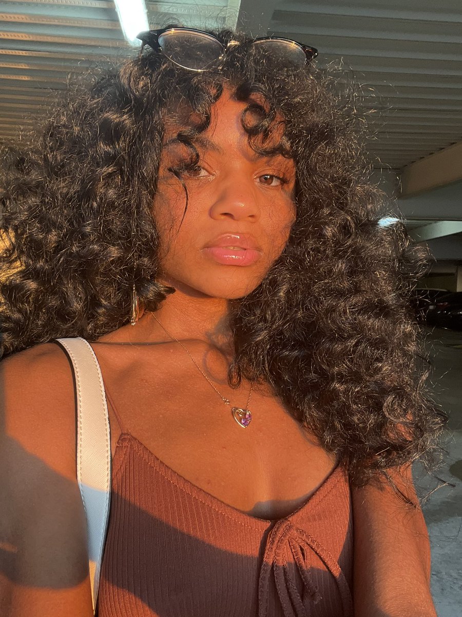 mamiigloo's tweet photo. || eye am the art, but you get the picture. -GoddessGlo🦋✨ https://t.co/rr00Byfg6L