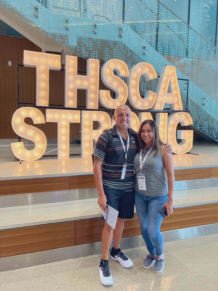 christilee80's tweet photo. First day of coaching school! Let the learning begin! 🏈 🏐 🏀 @MemorialRaiders @VernonMSWLA @THSCAcoaches @HarlingenCISD @CoachRobDavies #coaches #WinningTogether #middleschool https://t.co/BvqwjVbbBU