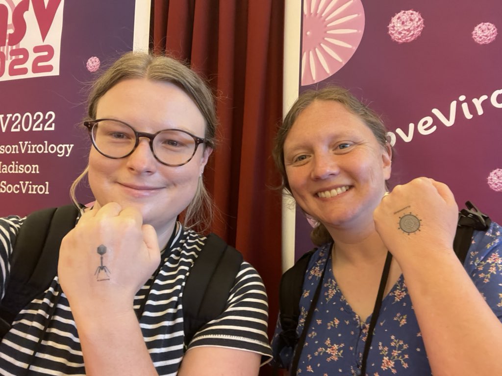 lemdunn92's tweet photo. Baines lab all ready to go at #ASV202 ! #weloveherpes 🦠🦠👩‍🔬👩‍🔬 https://t.co/Tg9TAdDfyu