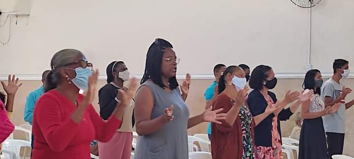 lucyy_marinho's tweet photo. A queles que são Escolhidos, nunca desistir do Altar de Deus.
#Serva #Deus #igrejauniversal https://t.co/ENxtCI9NqD