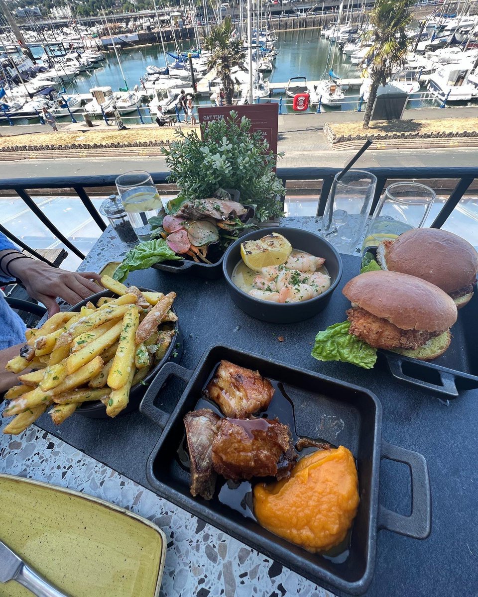 Conlh3's tweet image. Great 26th birthday weekend. Shame it has to end.