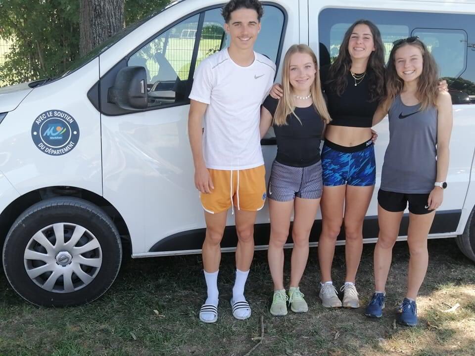 ACRLPP56's tweet photo. 4 athlètes de la section de #Pontivy de l’@ACRLPP56 ont participé au championnat de France cadets-juniors à Mulhouse. De très belles places d’honneur et une sacré expérience pour Yvan Le Fur, Lou Bellec, Lilou Hombron et Maïwenn Pellé.
@BretagneAthle @JARNIGONM 
@VillePontivy https://t.co/HtN8is4EWv