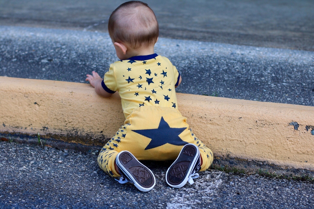 Yellow Star Leggings &amp; Tee

#doodlelove #thedoodlepants #doodlepants #cottonleggings #matchingsets #hoodieseason #kidhoodies #matchingtee #twinning #cutekidclothes #comfykidclothes #babyleggings #kidleggings #ootd #spacecollection #yellowstar