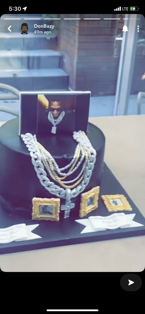 Emcool2020's tweet photo. Damn! 😍 Big wiz cake is crazy! ❤️💯 https://t.co/9A5AjXrTVr