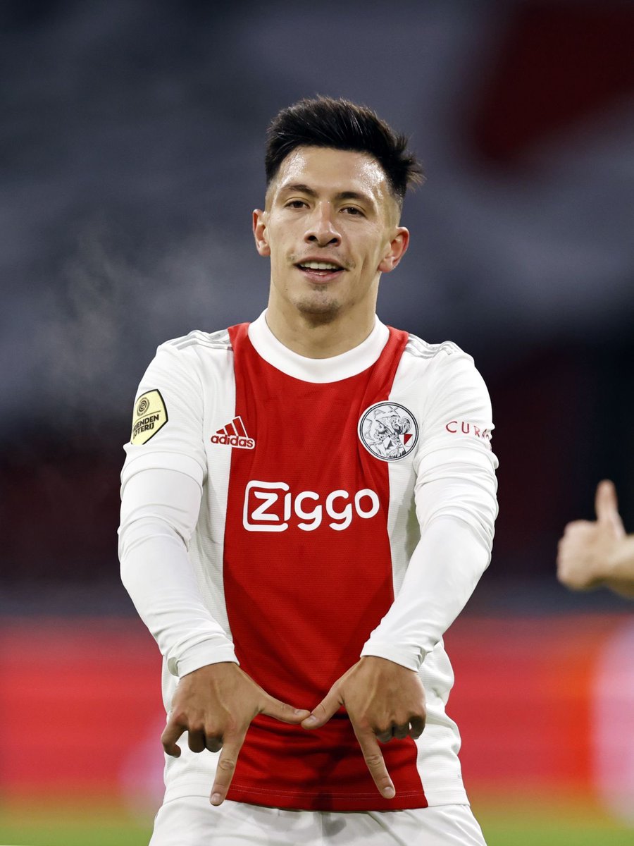 DeadlineDayLive's tweet photo. 🚨 Lisandro Martinez will earn around £120,000-a-week over his 5-year contract at Manchester United.

(Source: @TelegraphDucker) https://t.co/S3UVY5KGUw