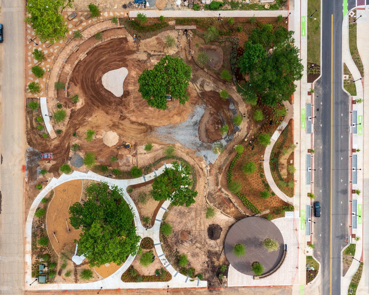 devasissarangi's tweet photo. The vision for #Bhubaneswar should b 2 leverages site design 2 demonstrate a different future 4 storm water management.
Letβs design a park which can transform brownfield sites plagued by flooding into a lively storm water park ~cultural asset 4 cityπ
#WaterSensitiveCity https://t.co/YVbGH4csPR