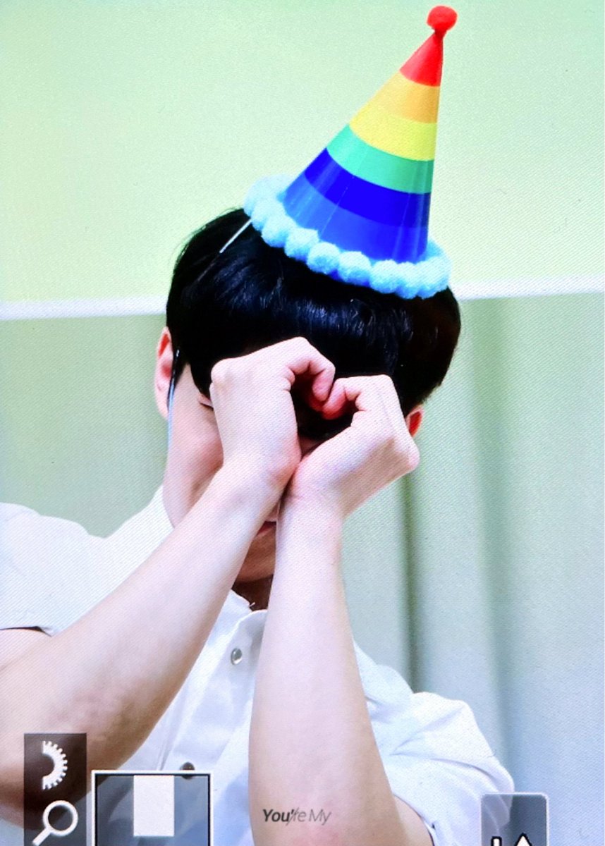 youremy_dw's tweet photo. 220717 나 이 귀염둥이를 너무 사랑해
#SF9 #다원 #이다원 #이상혁 #DAWON #ダウォン #에스에프나인 @SF9official https://t.co/34muyFAqvX