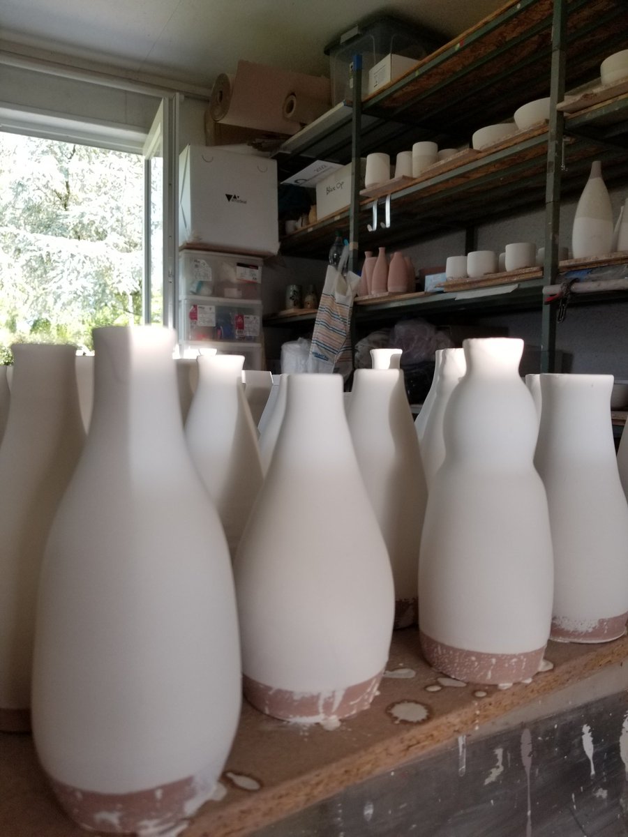 somanymoods's tweet photo. Z'en peux plus de l'émail. Suis pas sure de ce qui fondra en 1er de lui ou de moi.
#PointChaud #laviedelatelier #CestQuandQuOnArrive https://t.co/DHQGAhrbxc