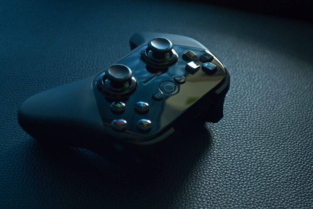 GameConcession's tweet photo. It's absolutely bang-on!
#Joystick #Gamecontroller #Inputdevice #Azure #Videogameaccessory #Gadget #Homegameconsoleaccessory #Electricblue #Electronicdevice #Terrestrialplant https://t.co/OCgkuGYFoT