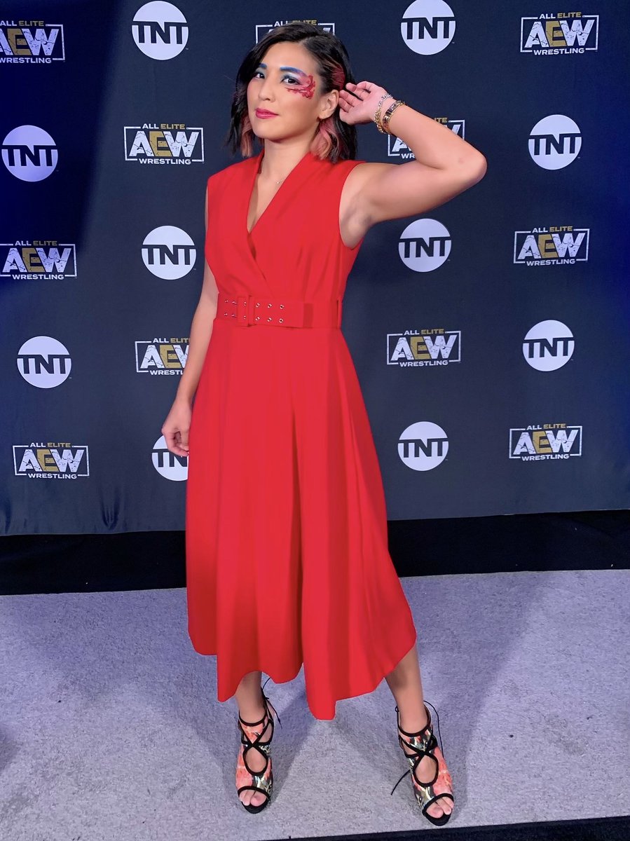 I am so happy for Kiri participating in his very first professional combat. It will be very difficult clash, but I believe in him. ~ Kanae