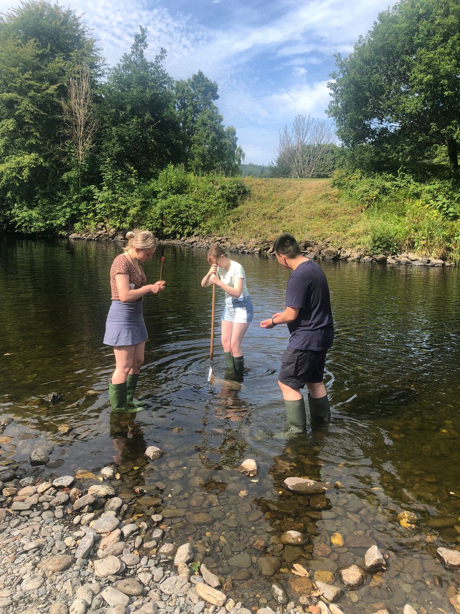 Y12 Biologists are carrying out a fresh water ecology investigation today. <a href="/FSCRhydyCreuau/">FSC Rhyd-y-creuau</a>