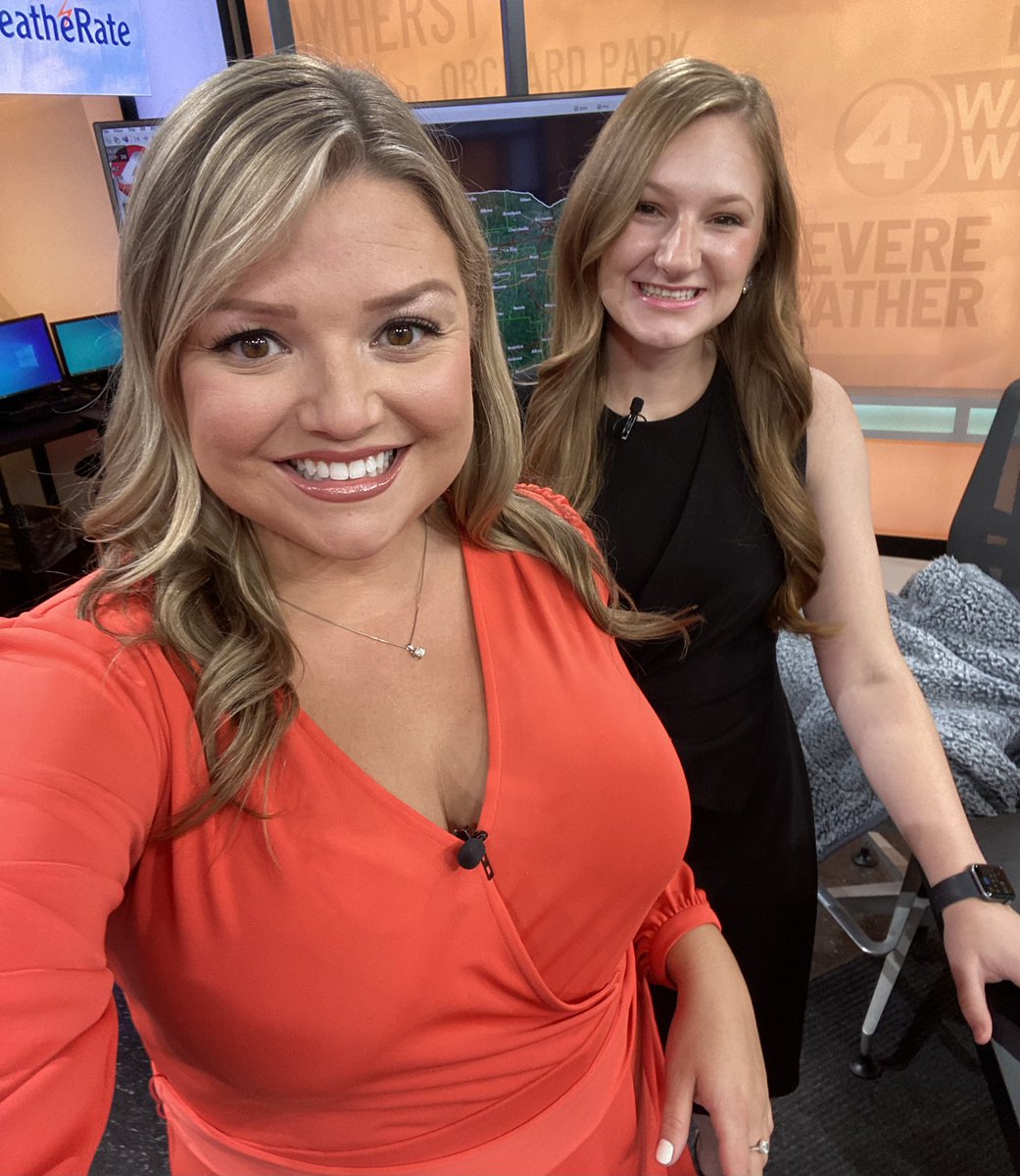 GabrielleMediak's tweet photo. Join @JordynJenna and I through 9 a.m. on #WeekendWakeup! ☕️☀️🌅 https://t.co/d5GE3Vwb65