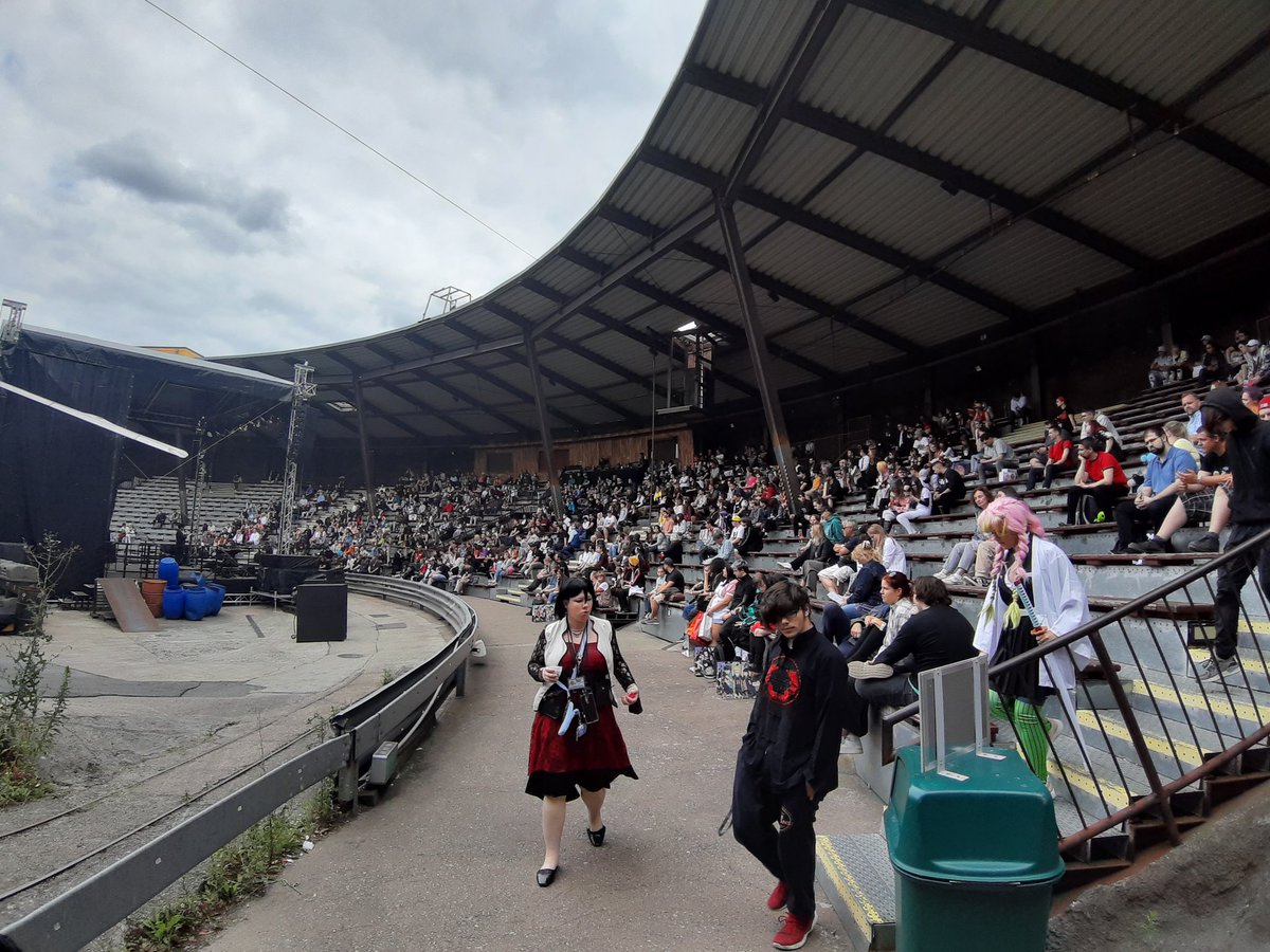 BassinShiny's tweet photo. Today at @AnimeMesse #Babelsberg https://t.co/JyJ0a4BiBt https://t.co/7iRRJcFO3c