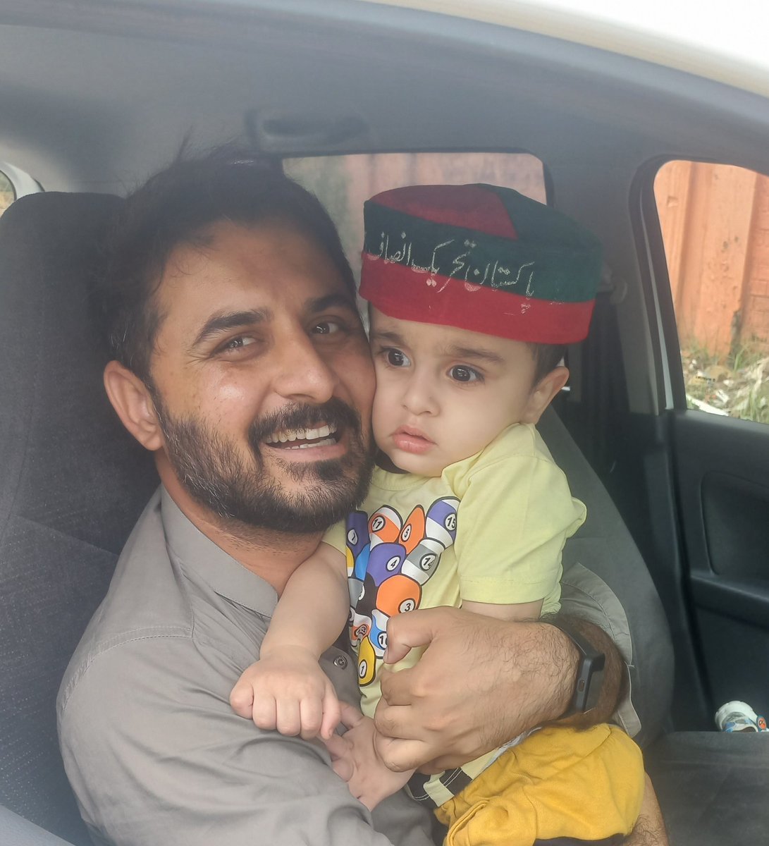 wasiulmohsin's tweet photo. No one can beat our love &amp; passion for @ImranKhanPTI. Did my part by casting vote. Now it's your turn to do the same. Come out and vote for Pakistan. Vote for @PTIofficial 

@ImranKhanPTI @SHABAZGIL @SMQureshiPTI @Makhdoom Zain Hussain Qureshi @ImranRiazKhan

#ByElection22 #PP217 https://t.co/w9QHcD7F2m