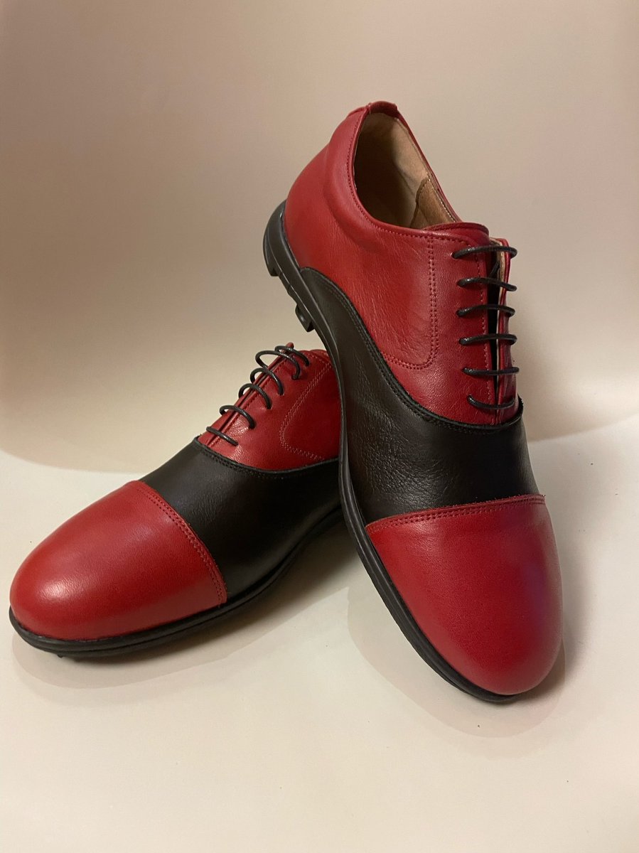 myos4golf's tweet photo. Cherry 🍒 and Chocolate 🍫 in your #bespoke #golf #shoes 😍 https://t.co/7YjAglyf2z