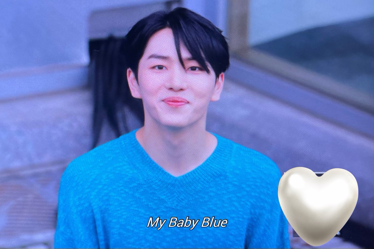 mybabybluekino's tweet photo. 220717 시즌썸머콘 퇴근

오늘 기분 너무너무 좋았던 깜찍이 왕자야〰️

#키노 #KINO #キノ #강형구
#펜타곤  #PENTAGON  #ペンタゴン https://t.co/u550YN1vM3