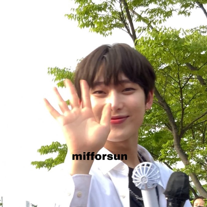 mifforsun's tweet photo. 도저히소리도못지르고 눈빛으로선우야ㅈㄴ사랑해 624번외친 밒떤여자한테 천사눈빛쏴준선우야…🥹 https://t.co/9D177hVsEj