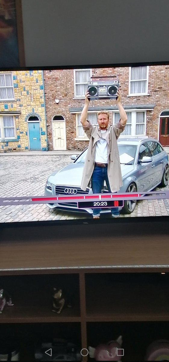 readyreply's tweet photo. #corinationstreet #itv @johncusack #sayanything SAYING NOPE!! CORRIE CAN YOU NOT DO THAT AGAIN PLS!!! 😱🤣 https://t.co/Bjcgvt18z8
