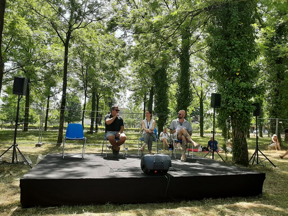EricMaurincomme's tweet photo. "L'information est-elle une arme de guerre ?" Débat passionnant avec @elenavolochine et @Colon_David au @FestJournalisme. https://t.co/umamZpfsX0