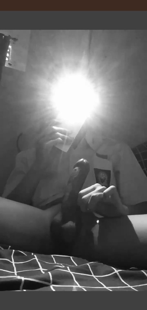 agus37919276's tweet photo. Uhh cowok gayy aku menggoda banget https://t.co/mb7SouQaa6