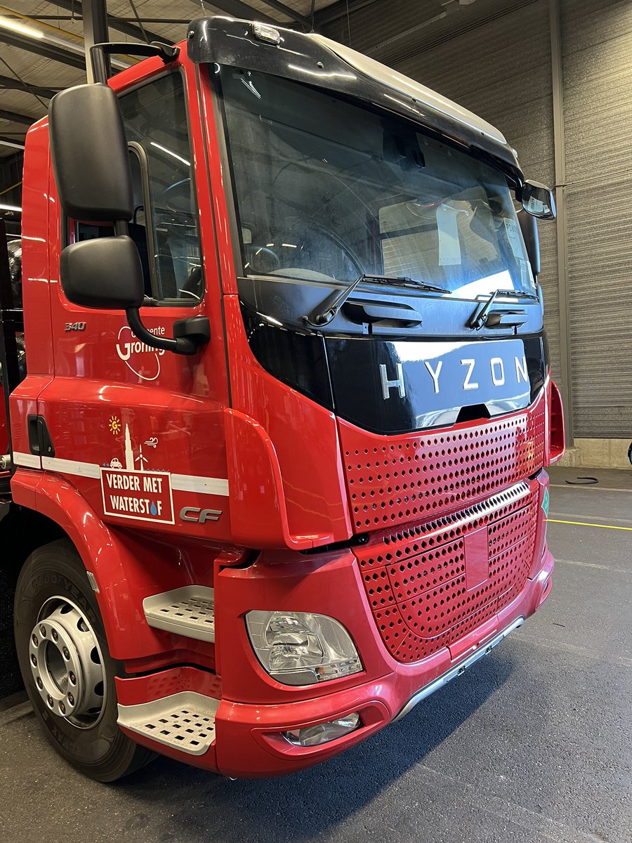 Carlholthausen's tweet photo. truck for the municipality of Groningen in the Netherlands. equipped with electric PTO pump. development of everything on this truck me and my team at Hyzon worked on. and is full of new technology. #Hyzon #proud. @gem_groningen @hydrogeneurope #Ridged #truck #Hydrogen https://t.co/6l4vdczAye