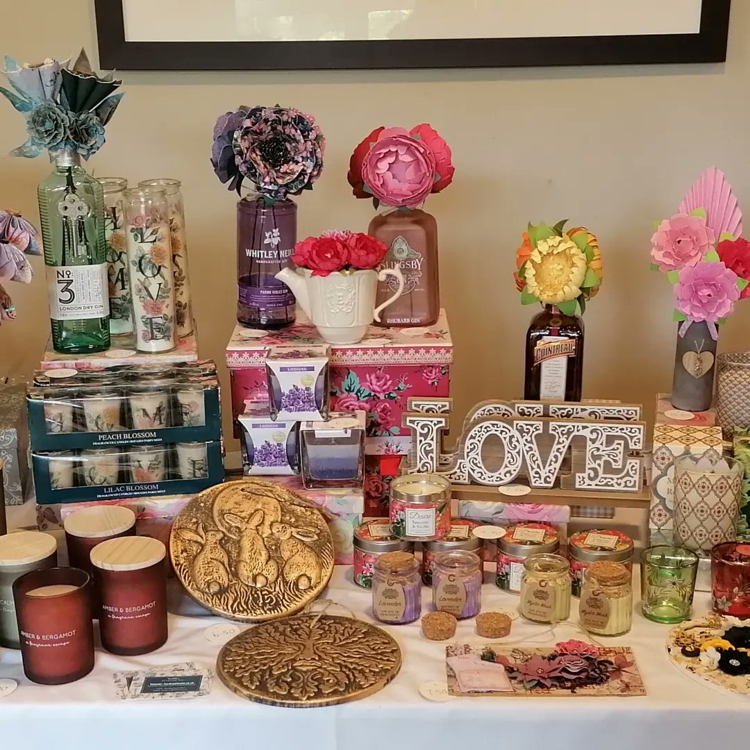 All set at Eastwood Hall Hotel for the Strawberry Tea fundraiser for Breast Cancer Care.
Lovely to be back after 3 years away due to Covid 💕💕