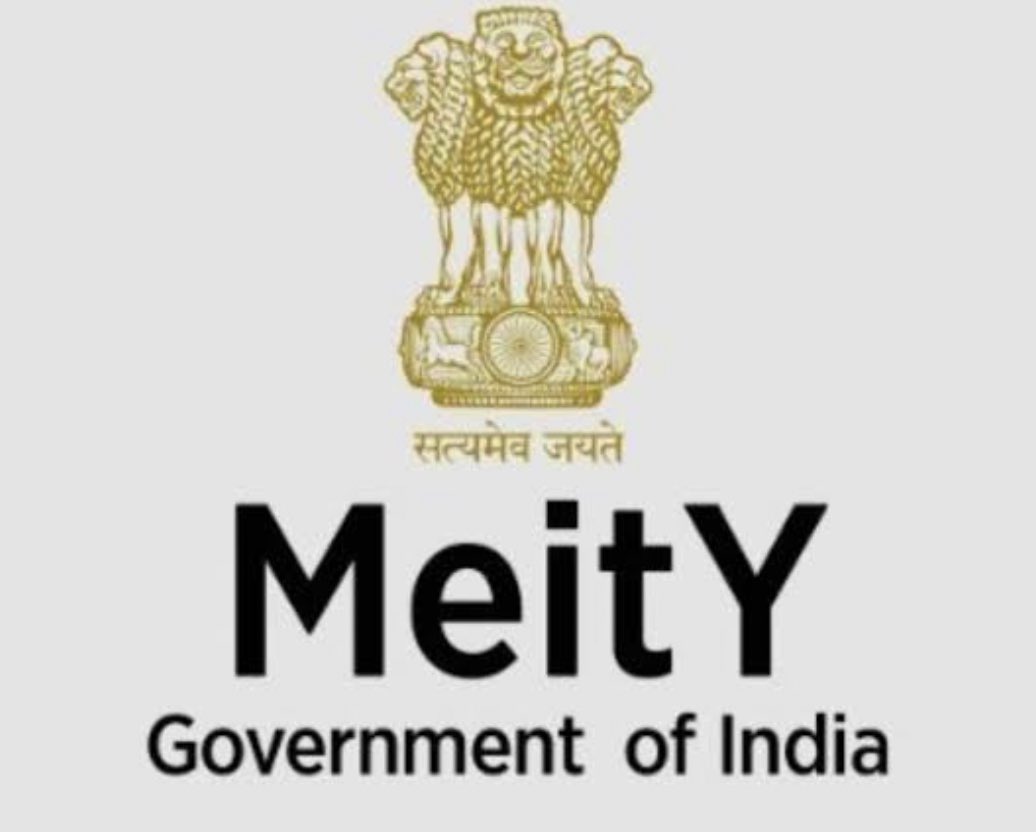 lg_ladakh's tweet photo. Matters related to strengthening the overall telecom sector in Ladakh, viz. progress on laying down #OFCs, increasing the bandwidth of #VSATs, inter-operability of telecom networks in the UT etc. were also discussed during the meeting with Min @GoI_MeitY Sh. @AshwiniVaishnaw https://t.co/hSUDWxabG9