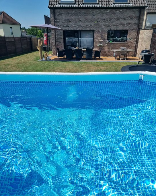 Our garden starts to look 👌have a sexy weekend people as I sure will #home #goodtimes #love xx https://t<a href="/tag/love"class="tags"><span>#love</span></a><a href="/tag/home"class="tags"><span>#home</span></a><a href="/tag/goodtimes"class="tags"><span>#goodtimes</span></a>