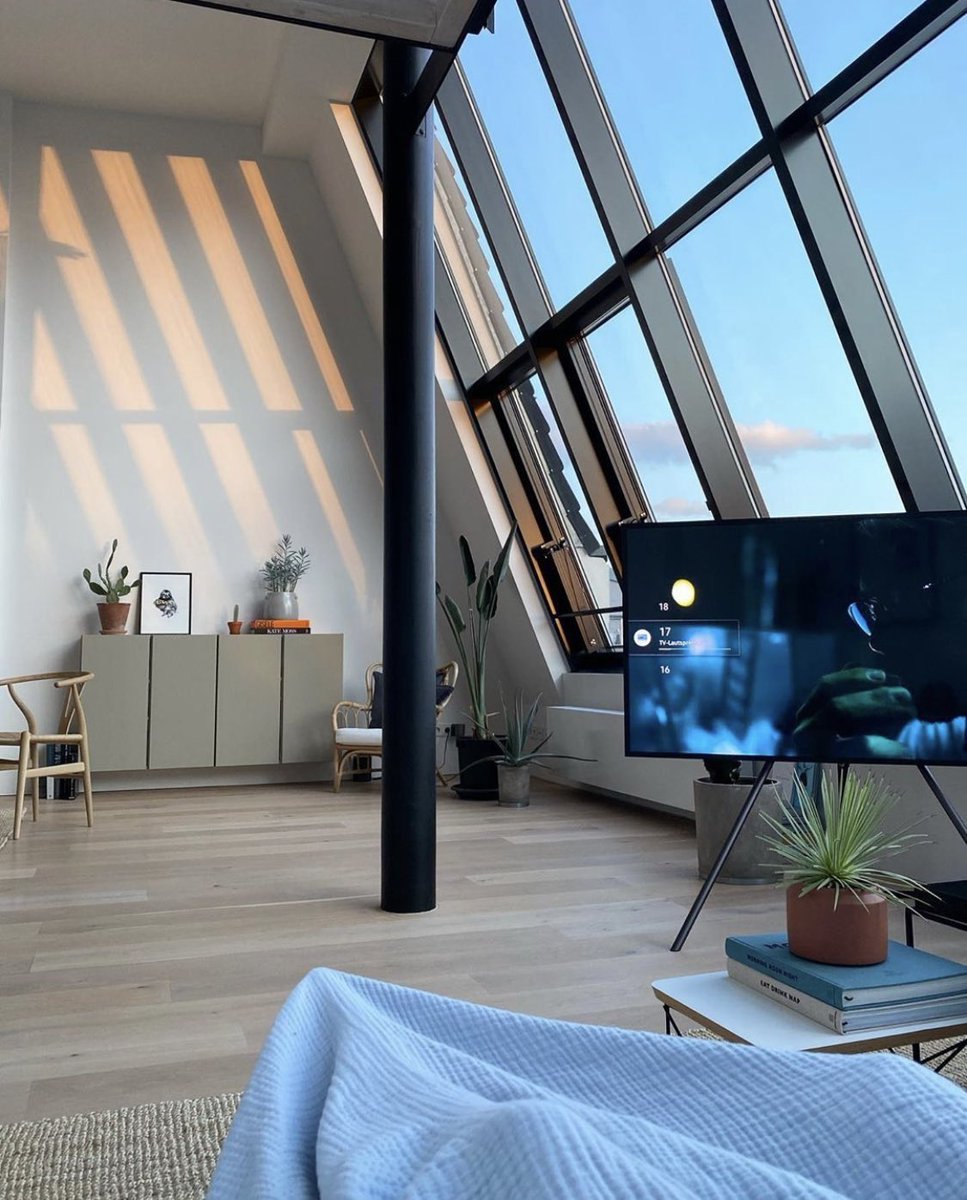 INTERIORPORNR's tweet image. Ce type de cadre dans une maison.