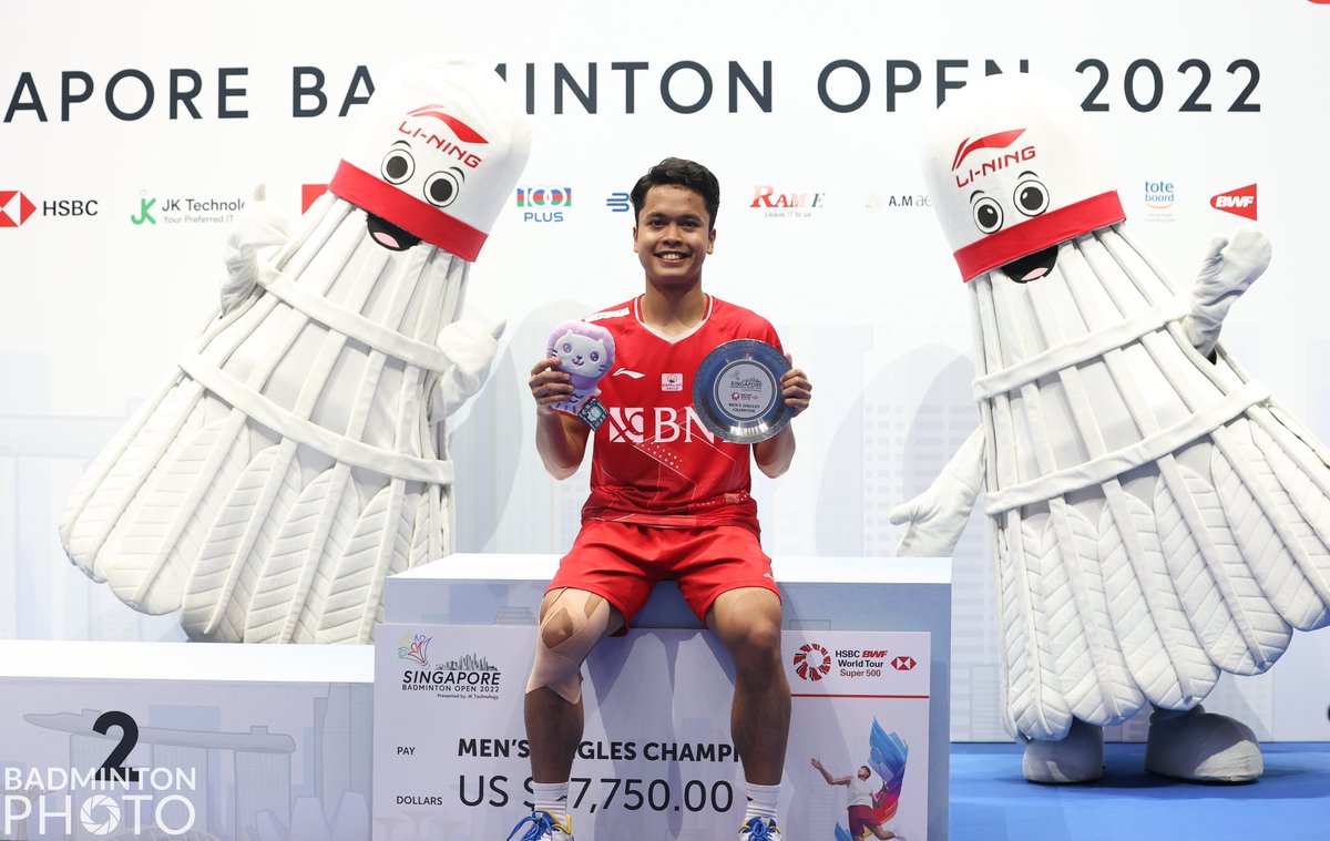 badmintonupdate's tweet photo. Congratulations Anthony Sinisuka Ginting 🇮🇩 on clinching the Mens Singles title at the Singapore Badminton Open 2022 👏👏

📸 Badminton Photo

#SingaporeOpen2022 #SBO2022 https://t.co/TH9B3zHIjK