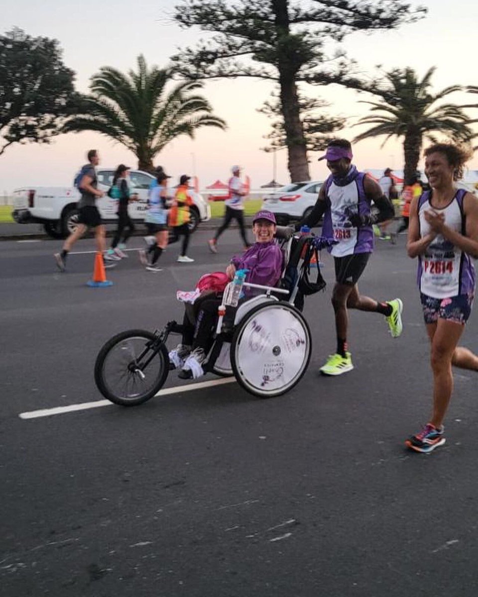PacificMbela's tweet photo. Cape Town Festival of running 2:14 half marathon ,we had such wonderful time …#RunningWithTumiSole,#FetchYourBody2022 https://t.co/3A1AG9RKi0