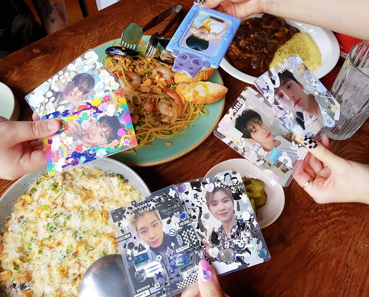 오늘도 남의 생일날에 끝내주게 즐기고 왓습니다...
특전 정신업어서 못찌금,,,