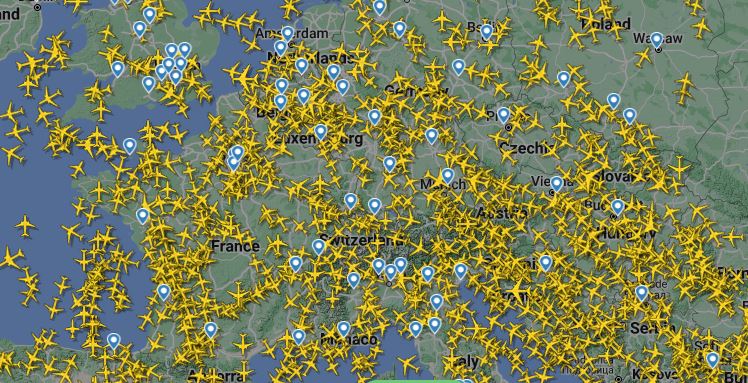 As Europe fries and burns in a lethal heatwave, here are the planes burning up the skies above right now, further fuelling global heating. We need to stop promoting aviation, travel in better ways &amp; find a safe landing for the industry...