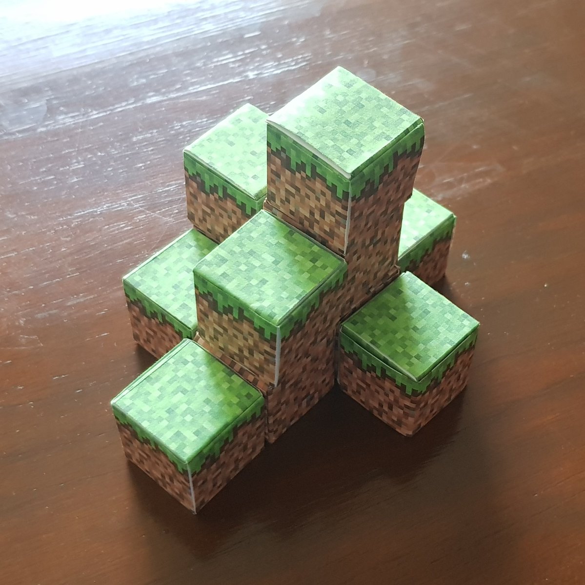 Origami_Plus's tweet image. This is going to be fun! 🤩 Let me know if you want to help test my new #Minecraft #origami templates!