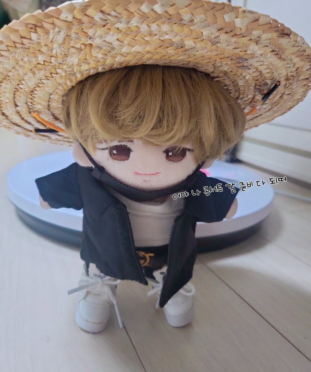 오랜만이졍ㅎ
논이나 밭매러 가야 할 것 같으면서도
또 아닌 것 같고ㅋㅋㅋ
빤나아앙 가고시프다아