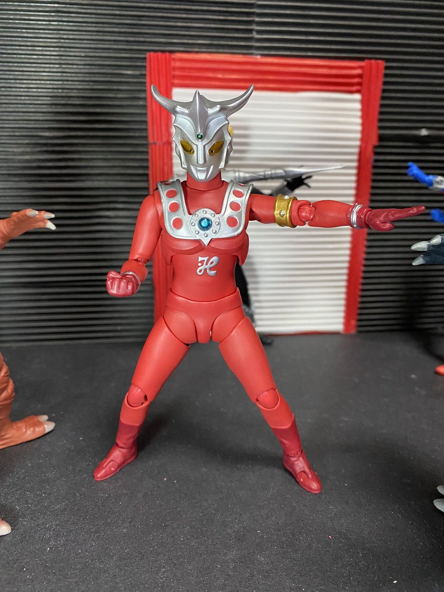 ウルトラマンレオ のイラスト マンガ コスプレ モデル作品 296 件 Twoucan