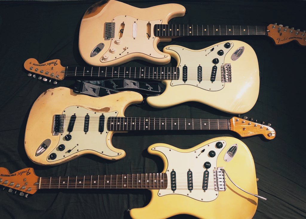 s666gt's tweet photo. #Fender選手権

白いストラトばっか🫢
完全にリッチーの影響です。笑 https://t.co/3v2gHh3J9B