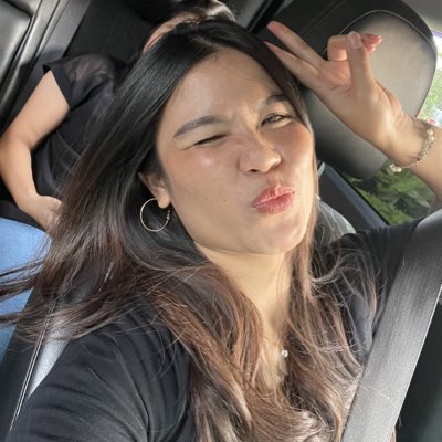 deboraPurada's tweet photo. #NewProfilePic https://t.co/d8YLFeKGX8